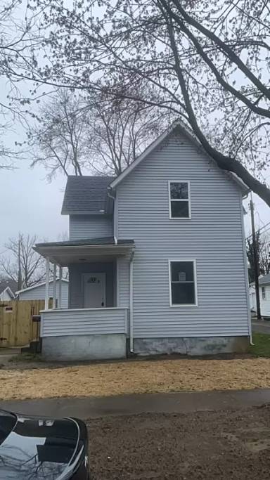 Main picture of 615 Plum St