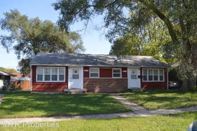 Main picture of 316 Village Dr
