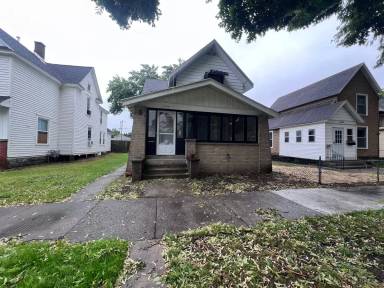 Main picture of 1140 Fremont Ave NW