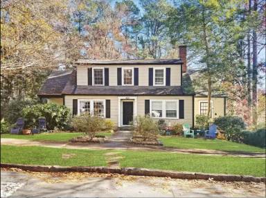 Main picture of 451 Durand Dr NE
