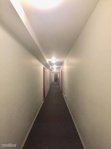 Main picture of 6825 N Sheridan Rd