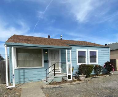 Main picture of 1136 Broadway St