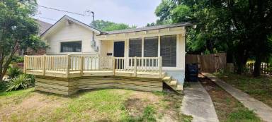 Main picture of 7111 Santa Fe Ave