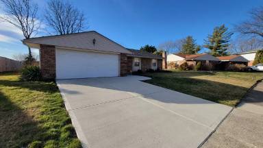 Main picture of 7611 Blossomview Ct