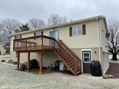 Main picture of 101 Strack Dr