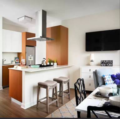 Main picture of 500 N Lake Dr