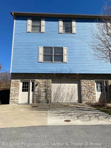 Main picture of 67 Easton Mill Rd