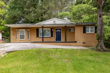 Main picture of 2833 Cardo Dr NW