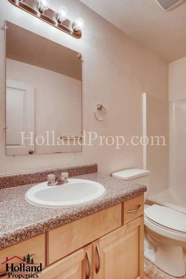 Main picture of 4415 NE 88th Ave