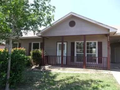 Main picture of 405 Davidson Dr
