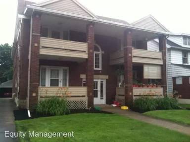 Main picture of 205 E Broadway Ave