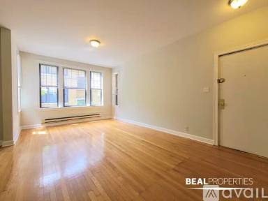 Main picture of 719-27 W Barry Ave