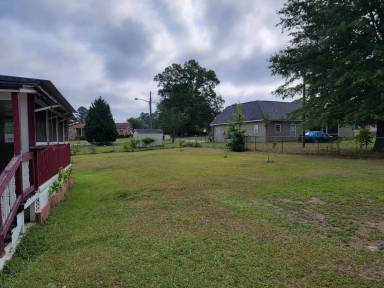 Main picture of 2072 Hillcrest Ave