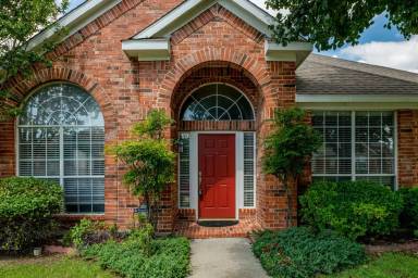 Main picture of 806 Amber Ct
