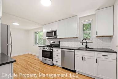 Main picture of 217 Saylong Dr