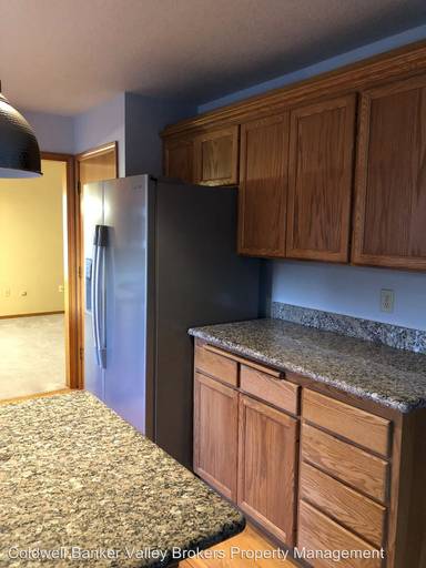 Main picture of 2275 NW Maser Dr