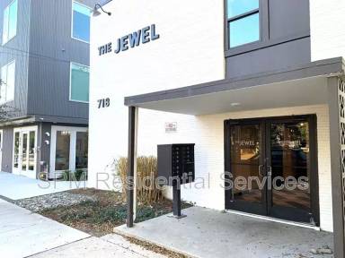 Main picture of 718 S 5th Ave