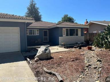 Main picture of 580 Seminole Dr