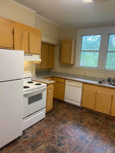 Main picture of 309 Bay St