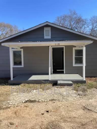 Main picture of 110 Oak Ln