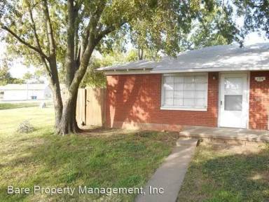 Main picture of 104 N Carter Ave