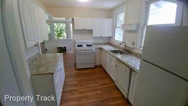 Main picture of 2709 Bayside Dr S