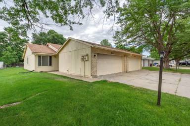 Main picture of 604 Jocelyn Dr