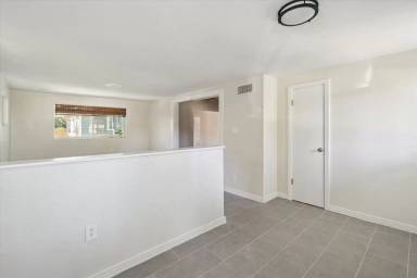 Main picture of 2114 NW 7th Ter