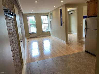 Main picture of 319 20th St