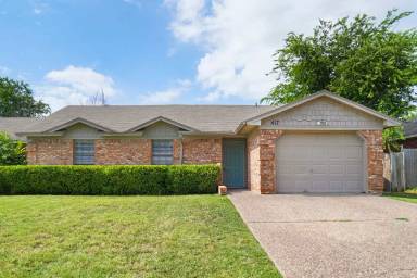Main picture of 417 Asbury Dr