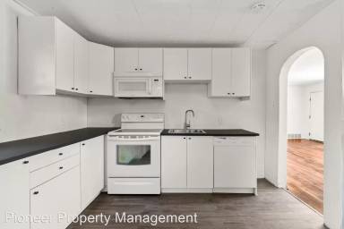 Main picture of 845 S Quitman St