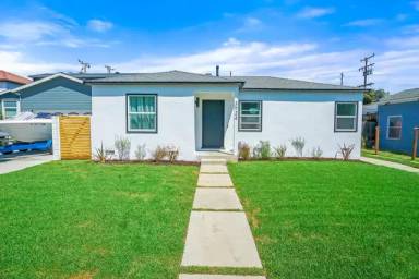 Main picture of 3924 Tuller Ave