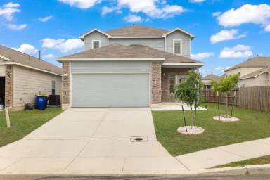 Main picture of 5403 Daniel Way