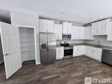 Main picture of 814 Jackson Dr