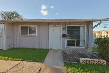 Main picture of 1243 N Lbj Dr