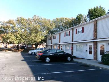 Main picture of 1021 Salisbury St