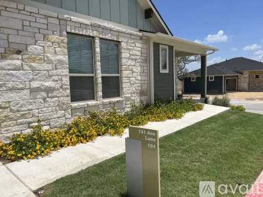 Main picture of 131 Ace Ln