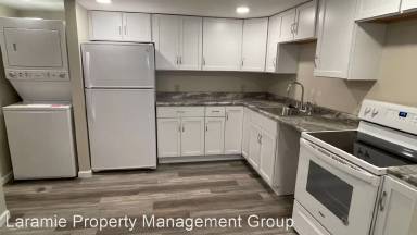 Main picture of 562 N 8th St