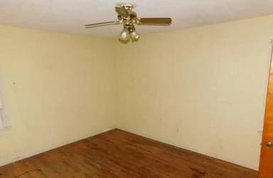 Main picture of 1041 Beulaville Hwy