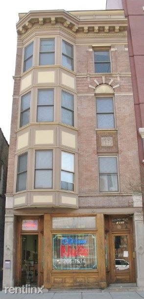 Main picture of 1433 N. Wells