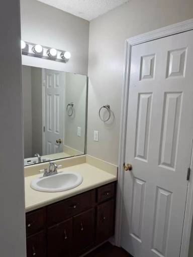 Main picture of 6 S Sawgrass Cir