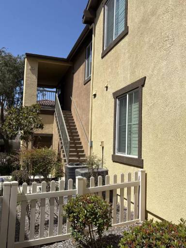 Main picture of 3321 N Ventura Rd