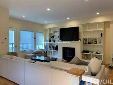 Main picture of 4 - 10 Cufflin St