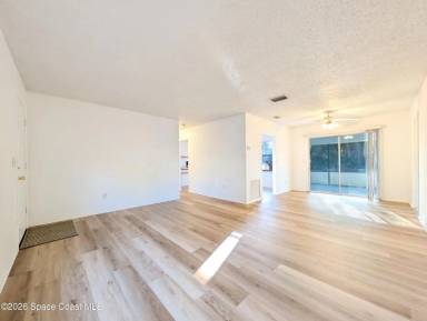 Main picture of 6598 Bamboo Ave