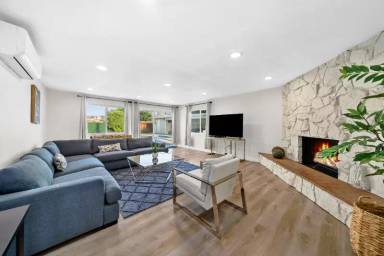 Main picture of 9903 Lindo Lake Pl