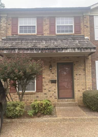 Main picture of 415 N Lafayette Ave