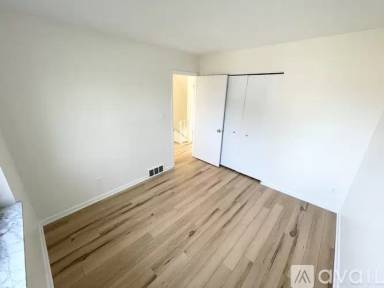 Main picture of 215 Kenridge Rd