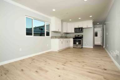 Main picture of 224 1/2 N 6th St