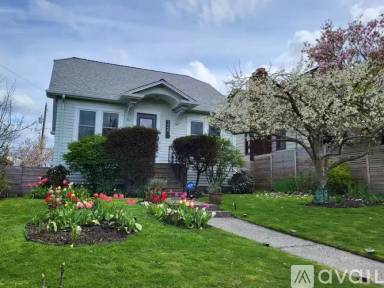 Main picture of 3444 11th Ave W