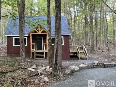 Main picture of 35 Pine Creek Rd